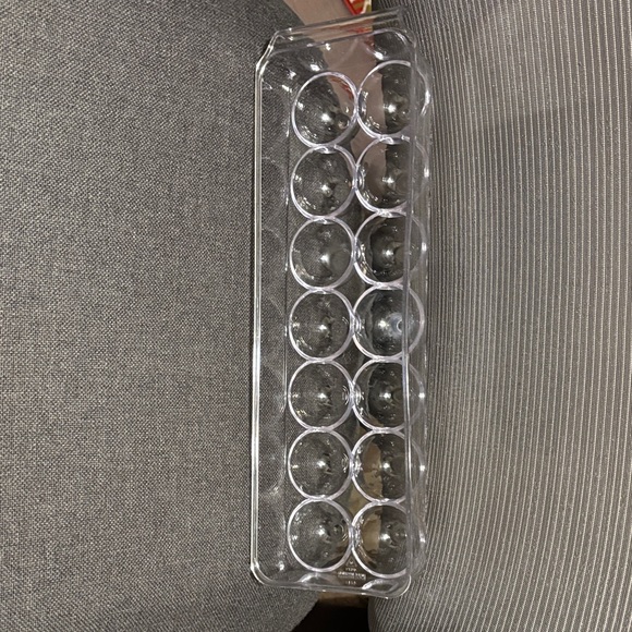 Egg Storage Container - Picture 2 of 3